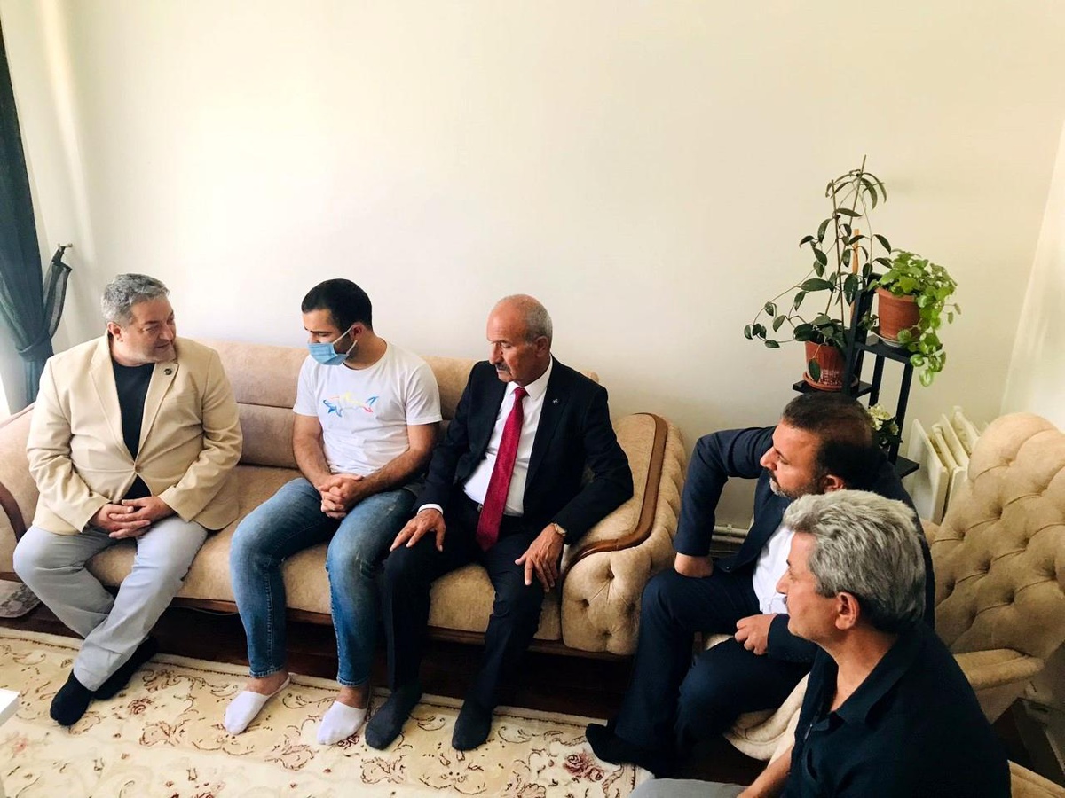 Fendoğlu\'ndan Gazi Fırtına\'ya ziyaret