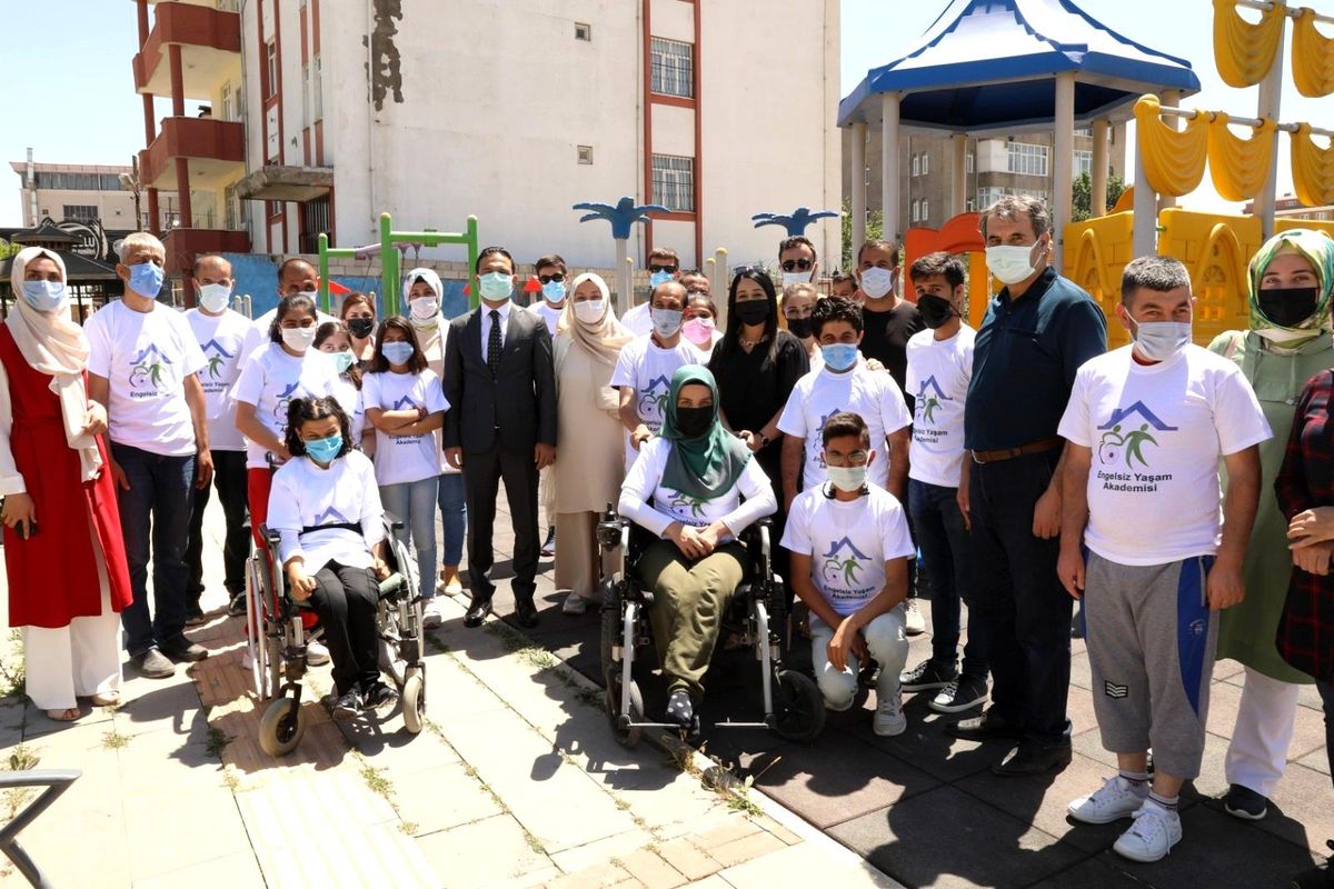 İpekyolu Belediyesinden engelsiz buluşma etkinliği
