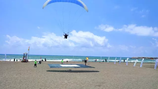 Hatay'da, Türkiye Yamaç Paraşütü Hedef Şampiyonası 3. Etap Yarışması başladı Hatay'da, Türkiye Yamaç Paraşütü Hedef Şampiyonası 3. Etap Yarışması başladı