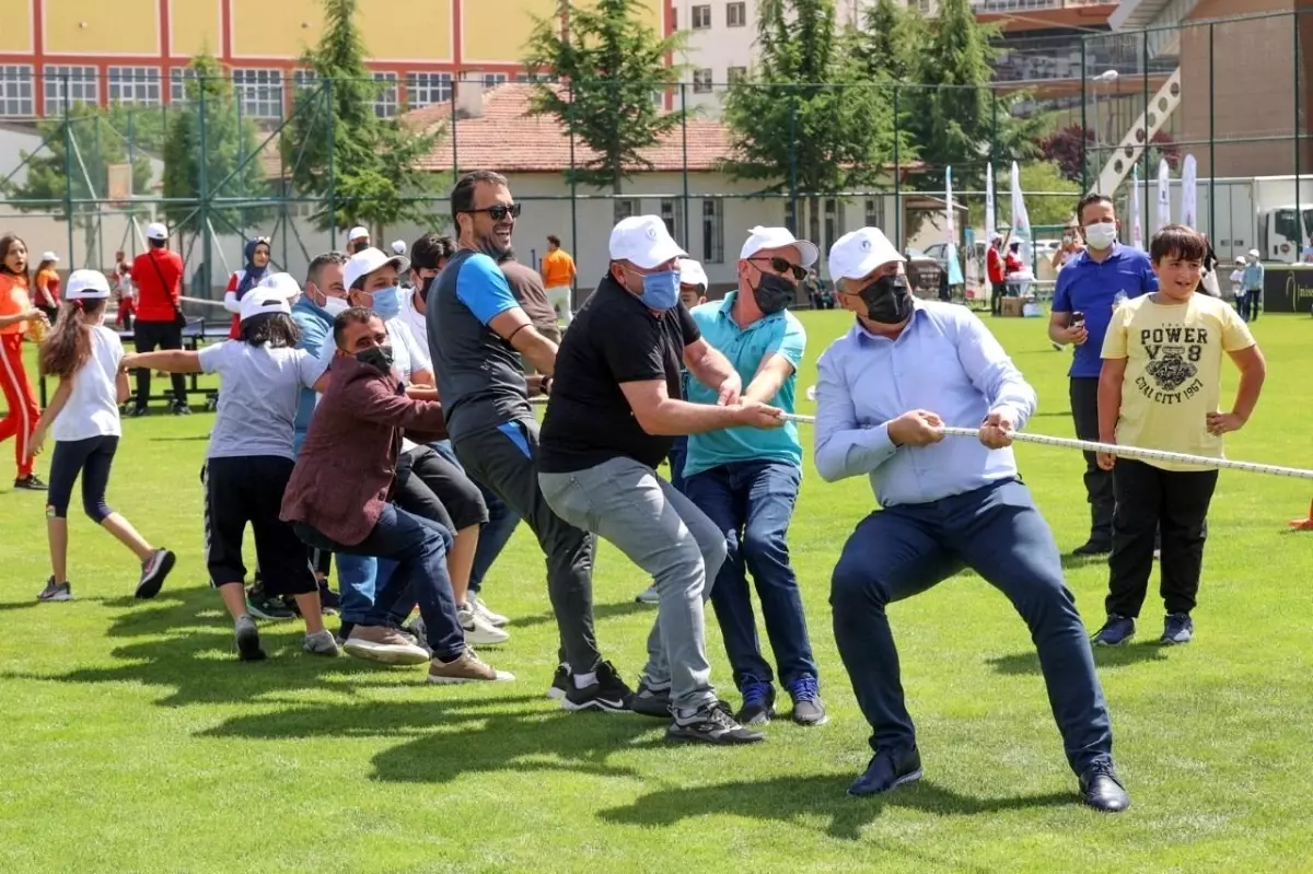 "Babafest" renkli görüntülere sahne oldu