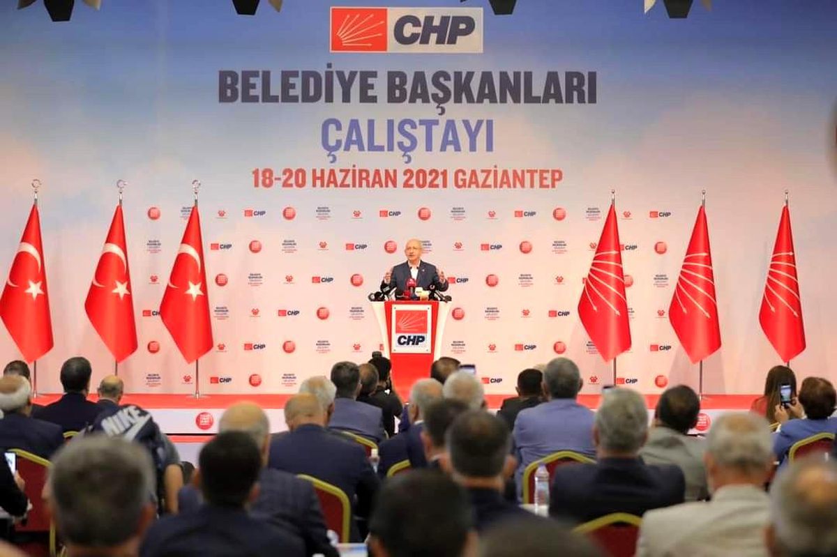 Son dakika haber... Başkan Yüksel, CHP\'nin Belediye Başkanları Çalıştayı\'na katıldı