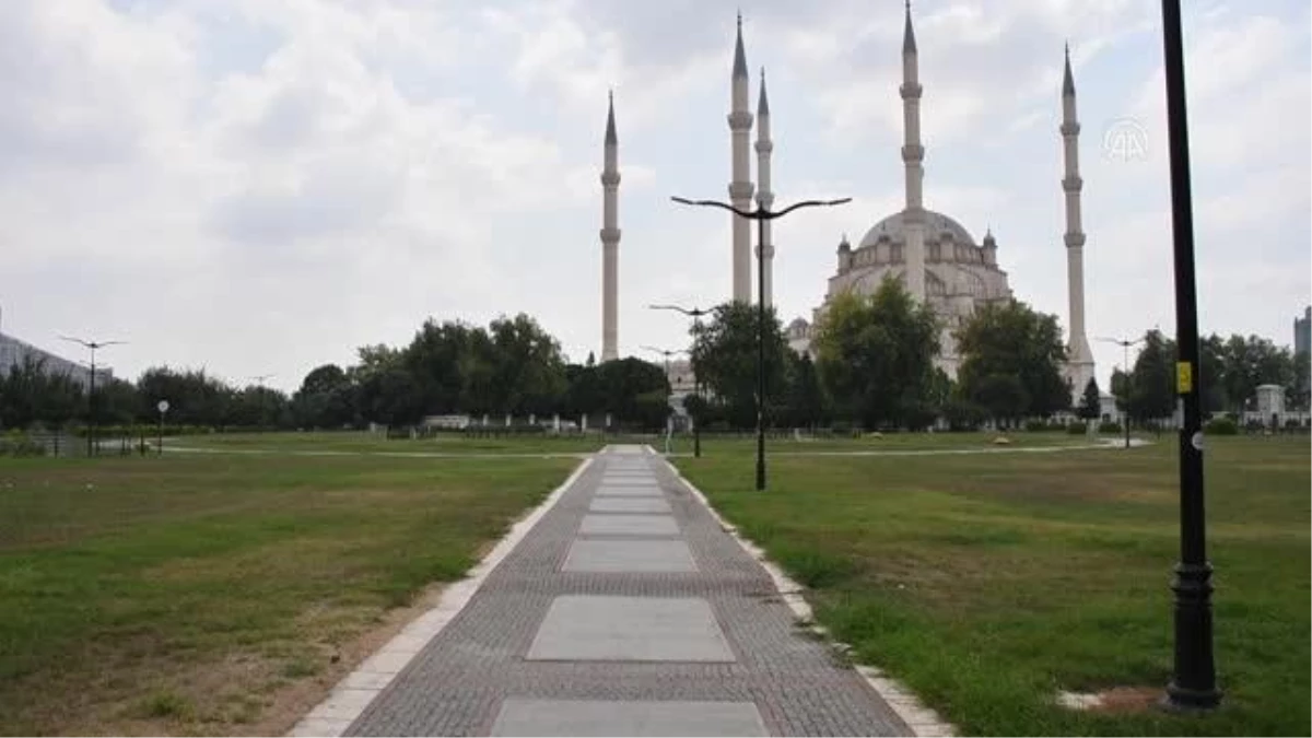 Cadde ve sokaklarda sessizlik hakim