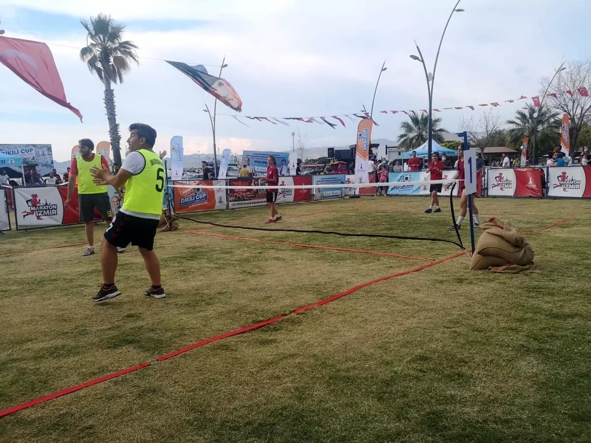 Dikili Cup Ayak Tenisi Turnuvası\'nda final