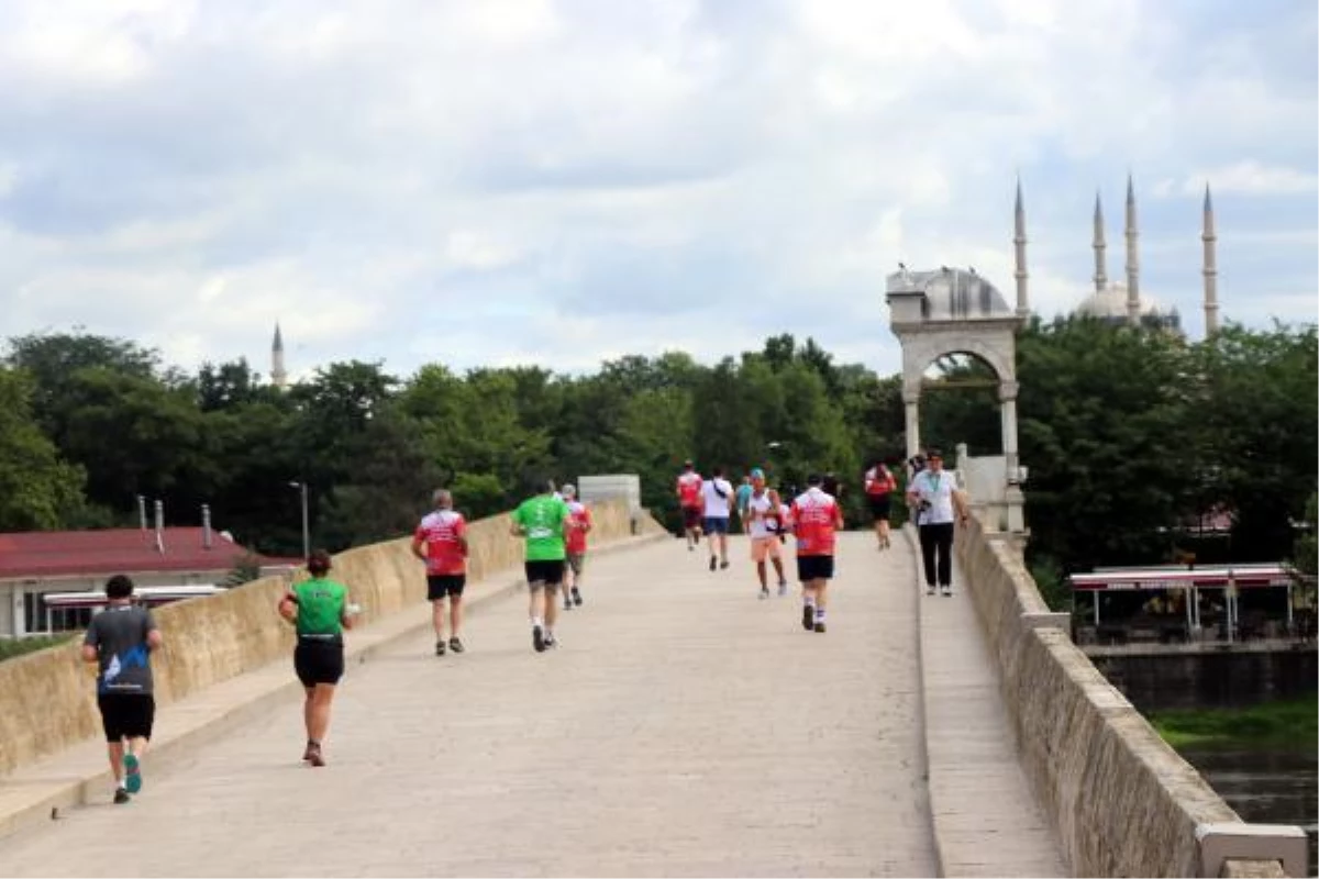 Edirne\'de \'Dostluk Maratonu\'; 1045 sporcu katıldı