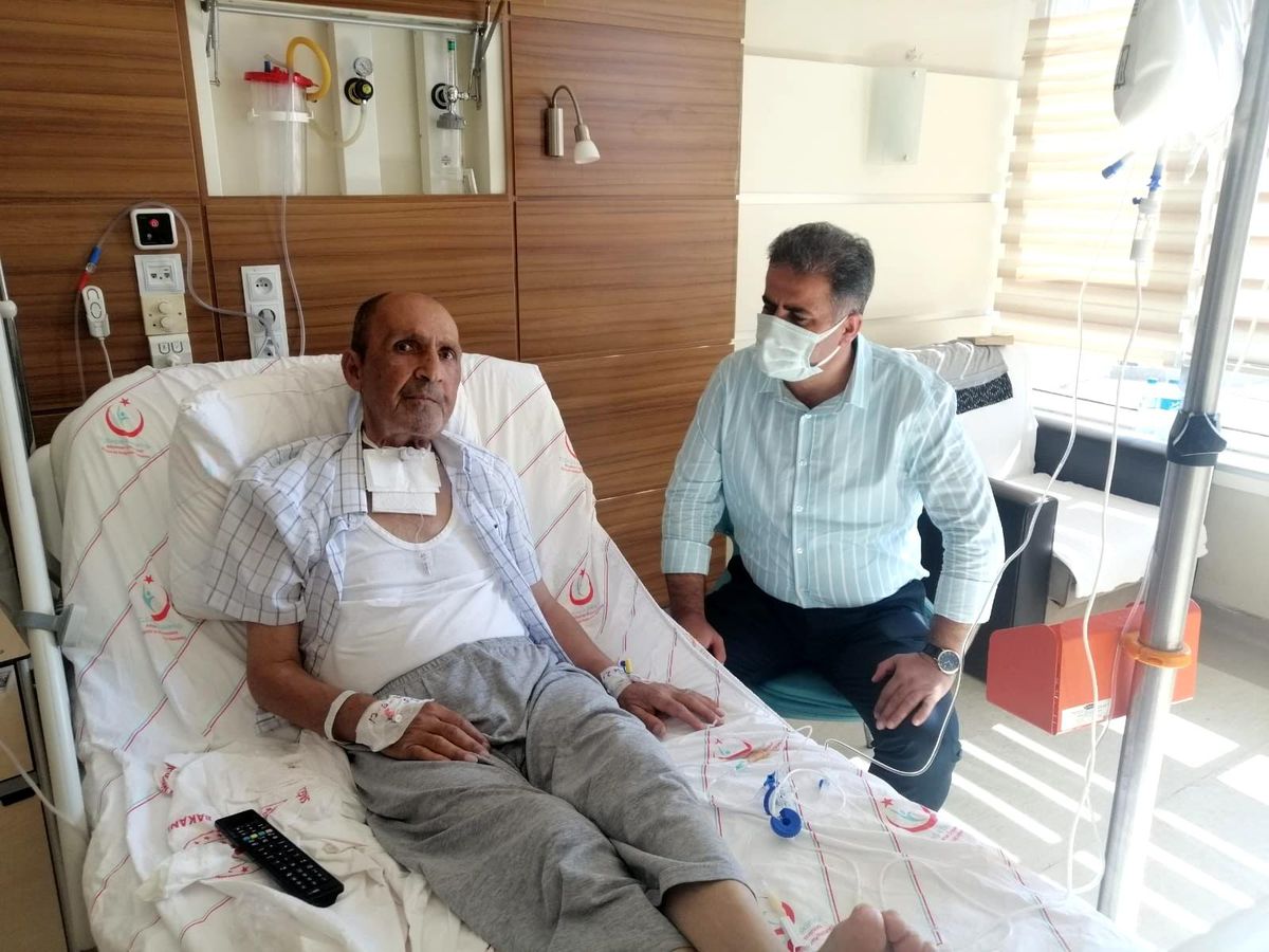 Milletvekili Fırat, hastanede babaların Babalar Günü\'nü kutladı