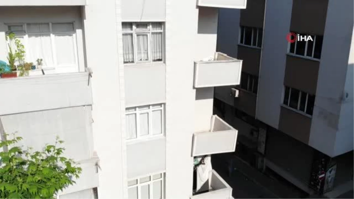 2. kattaki dairenin balkonunda çökme yaşandı, bina boşaltıldı
