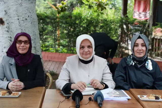 Ak Parti Genel Merkez Kadin Kollari Baskani Kesir Rize De Kadinlarla Bir Araya Geldi Son Dakika Ak Parti Genel Merkez Kadin Kollari Baskani Kesir Rize De Kadinlarla Bir Araya Geldi Son Dakika