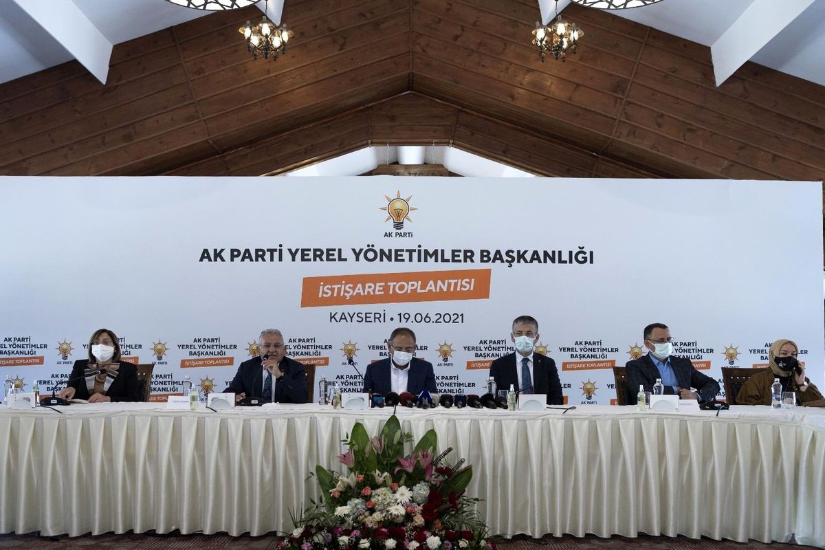 Büyükkılıç, AK Parti Yerel Yönetimler Başkanlığı İstişare Toplantısını değerlendirdi