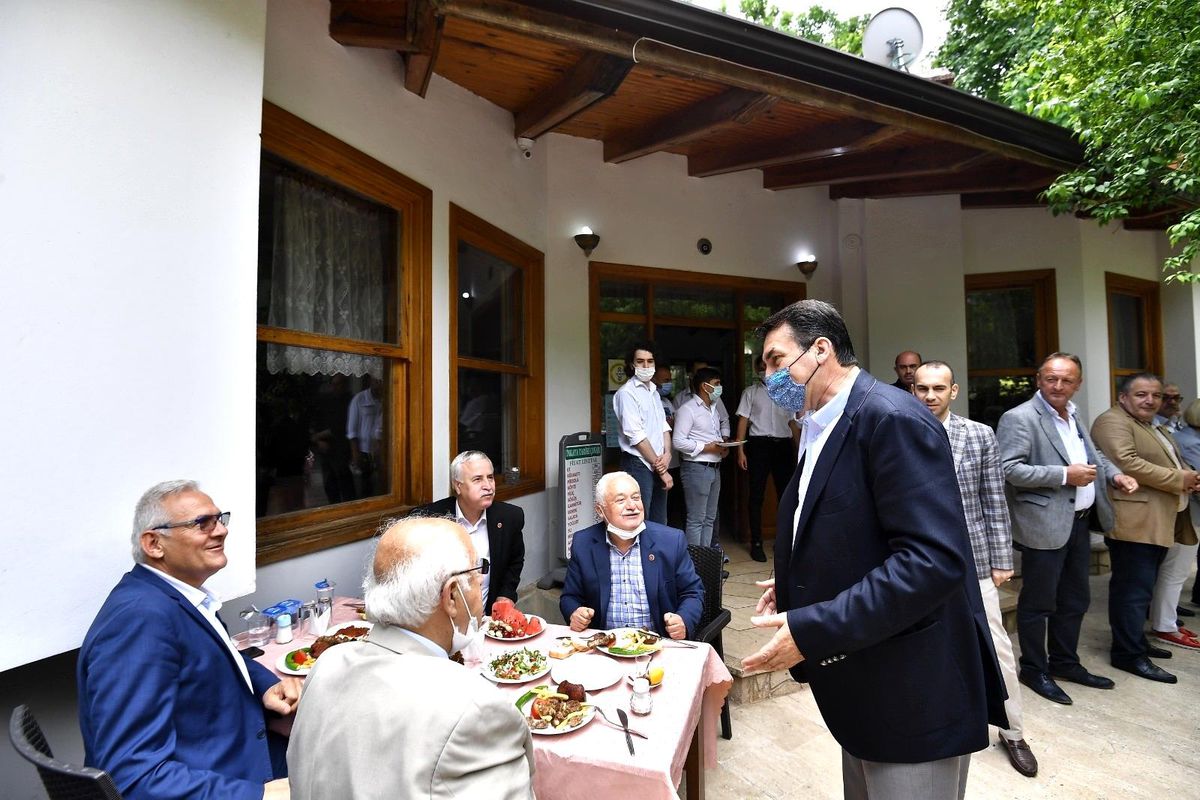 Başkan Dündar muhtarlar ile buluştu