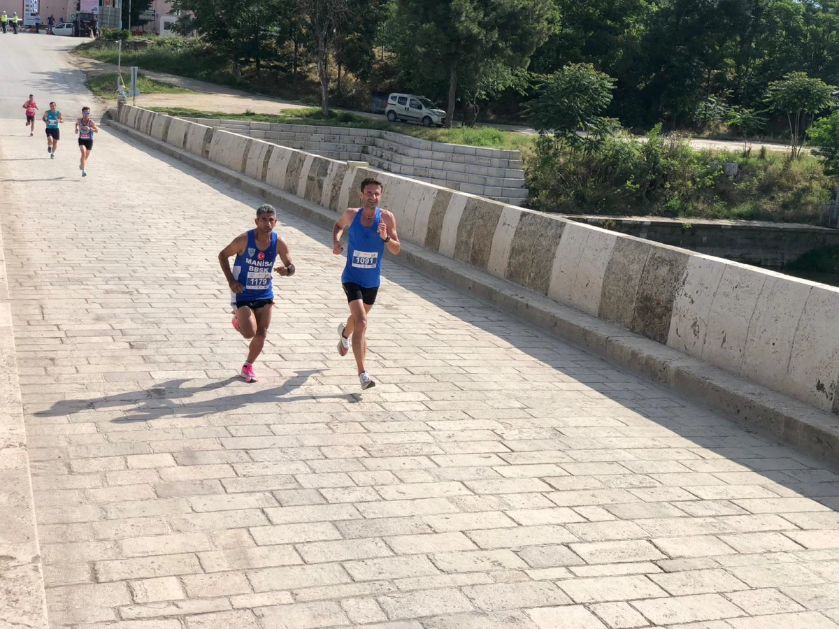 Edirne\'de sınırsız dostluk yarı maratonu koşuldu