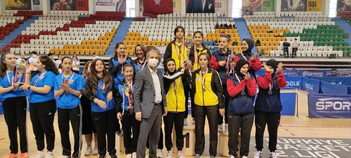 Kocasinan\'da masa tenisinde rekor üstüne rekor