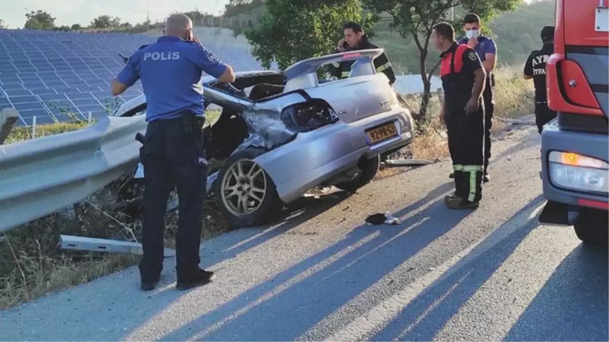 Otomobil kontrolden çıkıp, bariyerlere saplandı: 1 ölü, 1 ağır yaralı