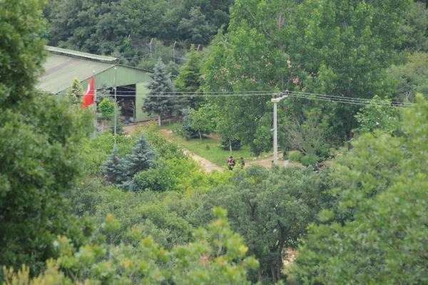 İYİ Partili Lütfü Türkkan'a ait kaçak çiftlik tahliye ediliyor