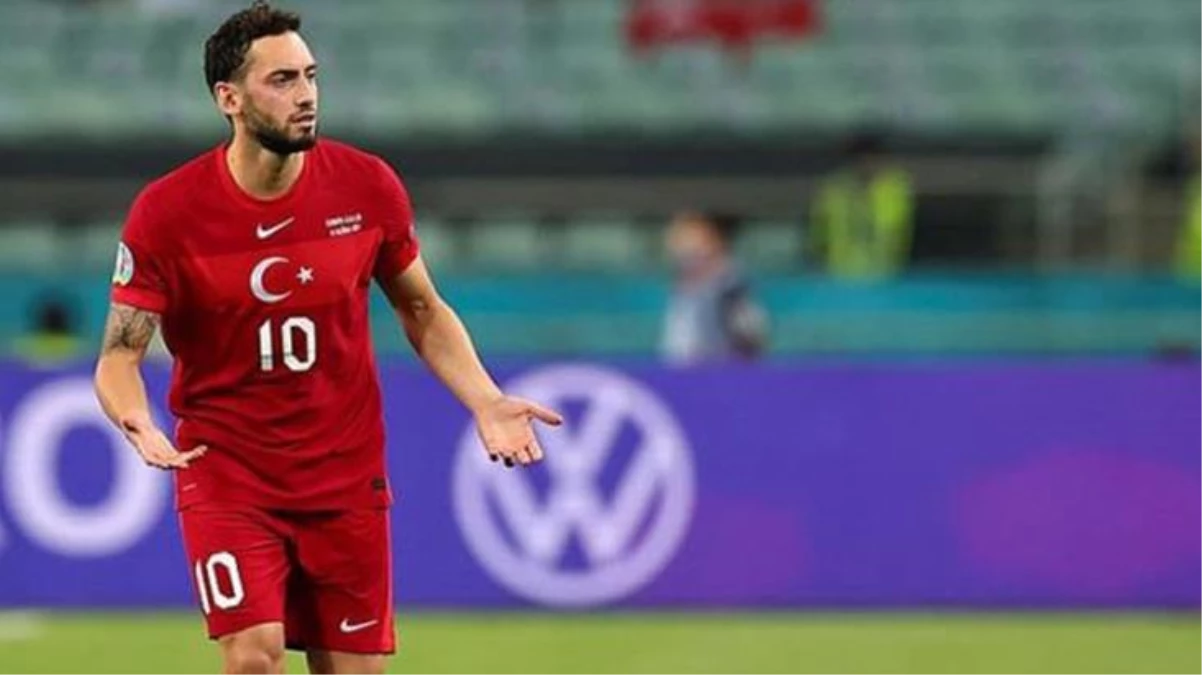 Milan\'dan ayrılan Hakan Çalhanoğlu, ezeli rakip Inter\'e imza atıyor