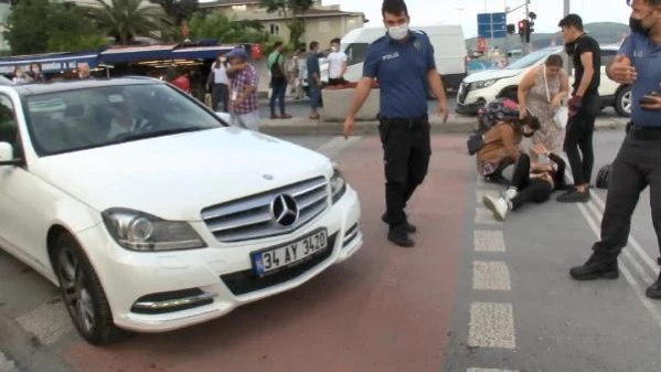 SARIYER'DE OTOMOBİLLE ÇARPIŞAN MOTOSİKLETTEKİ 1'İ KADIN 2 KİŞİ YARALANDI