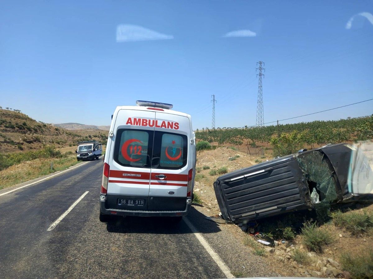 Siirt\'te araç takla attı: 1 yaralı