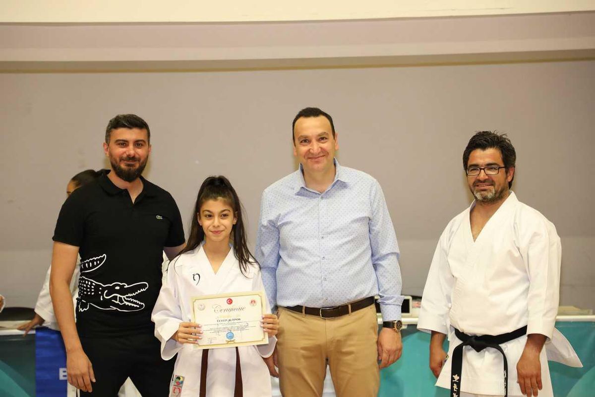 Talas\'ta karate kursiyerleri terfi heyecanı yaşadı