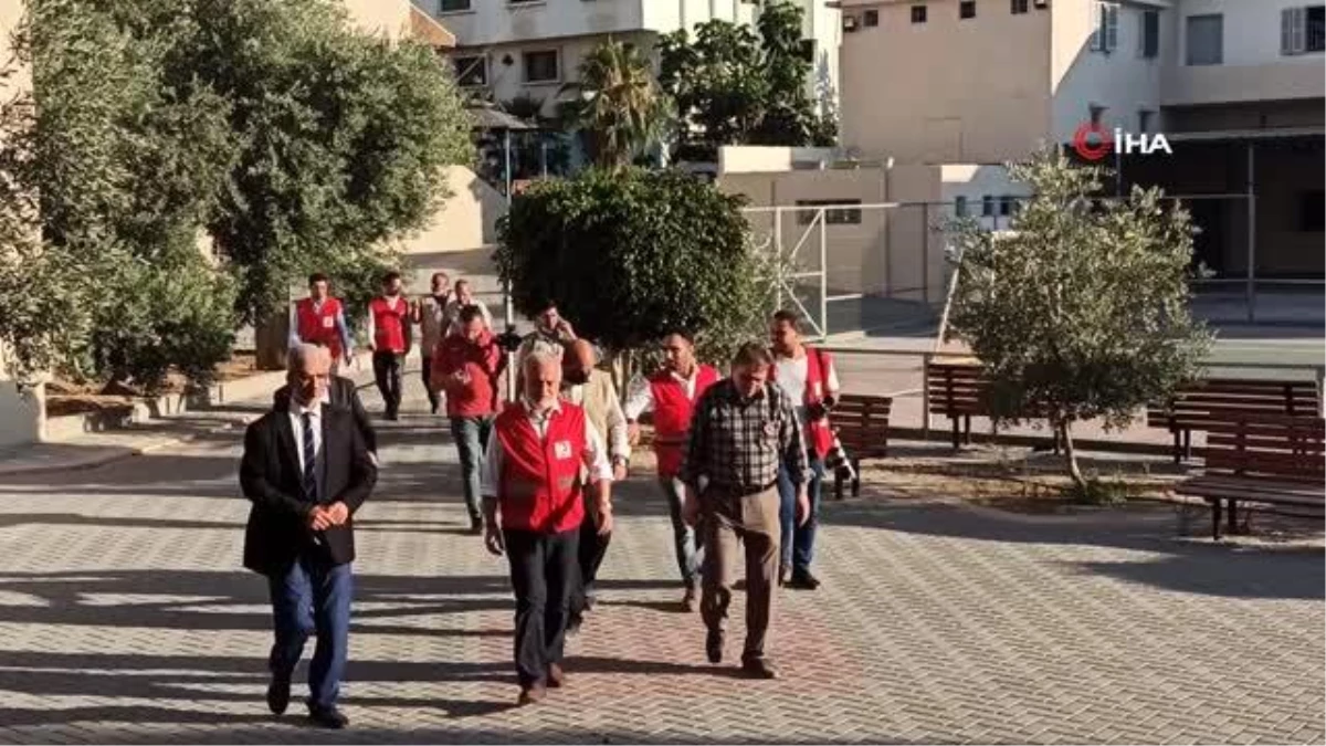 Türk Kızılay, Gazze\'deki yetimlere yardımlarına devam ediyor