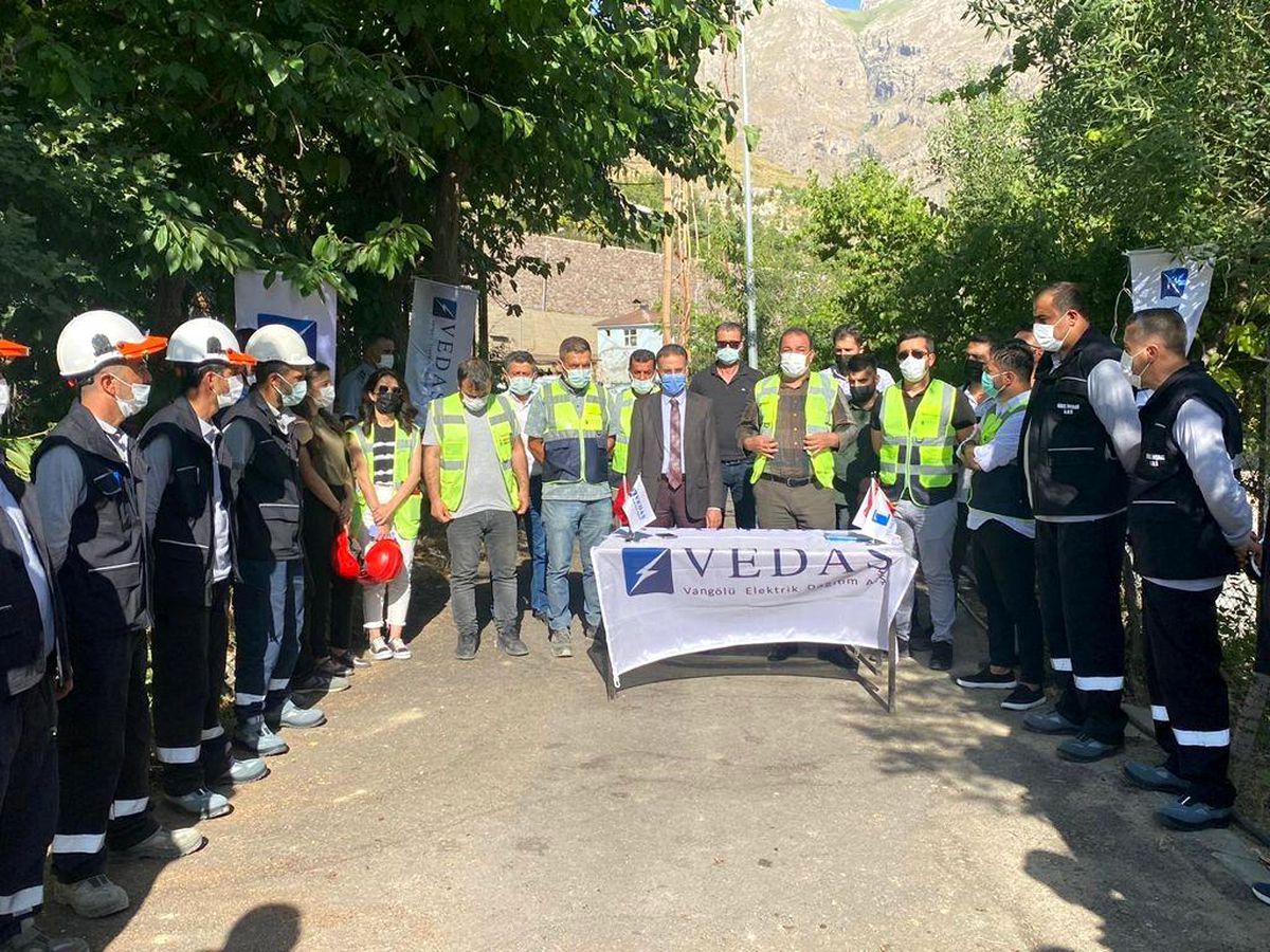VEDAŞ, saha çalışanlarını ödüllendirdi