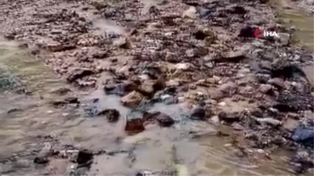 Son dakika haber! Yağmur, dolu yağışı sel baskını ve toprak kaymalarını beraberinde getirdi