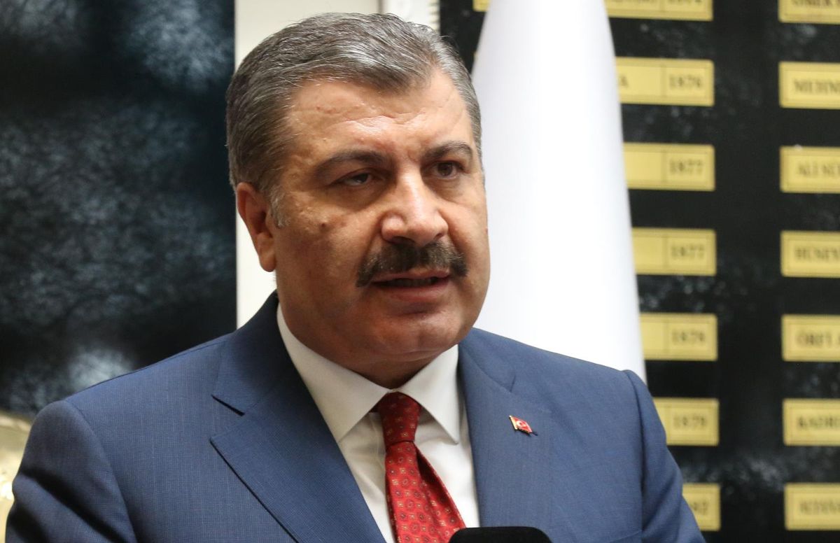 Son dakika! Bakan Koca: "Normal hayata geçiş için 1 milyon 195 bin 426 doz aşı daha yapıldı"