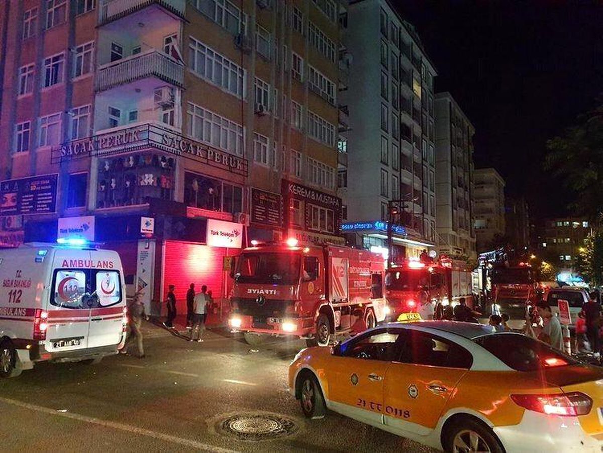 Son dakika haber! Bodrum katında çıkan yangın paniğe neden oldu