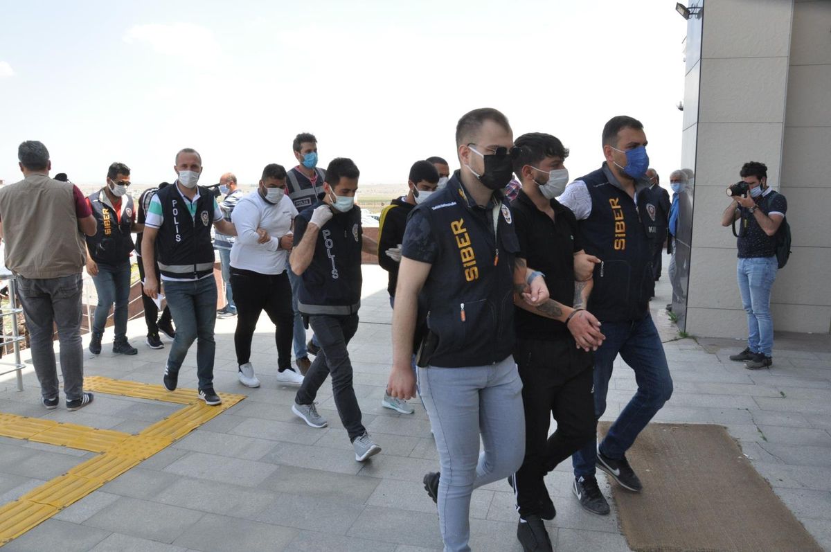 Son dakika! \'Garantili kupon çetesi\' operasyonunda 5 kişi tutuklandı