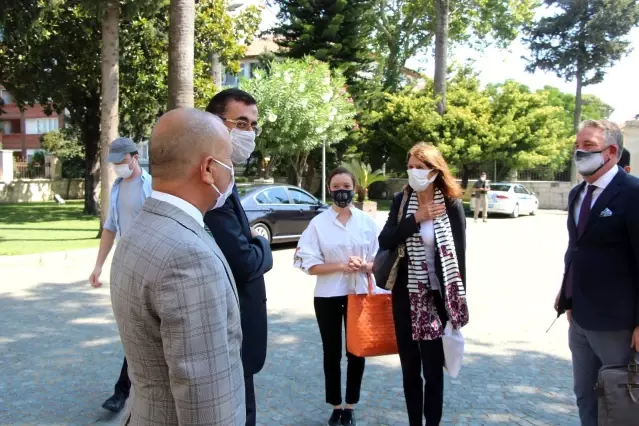 Hollanda-Suriye Özel Temsilcisi Büyükelçi Emiel de Bont Hatay'da Hollanda-Suriye Özel Temsilcisi Büyükelçi Emiel de Bont Hatay'da