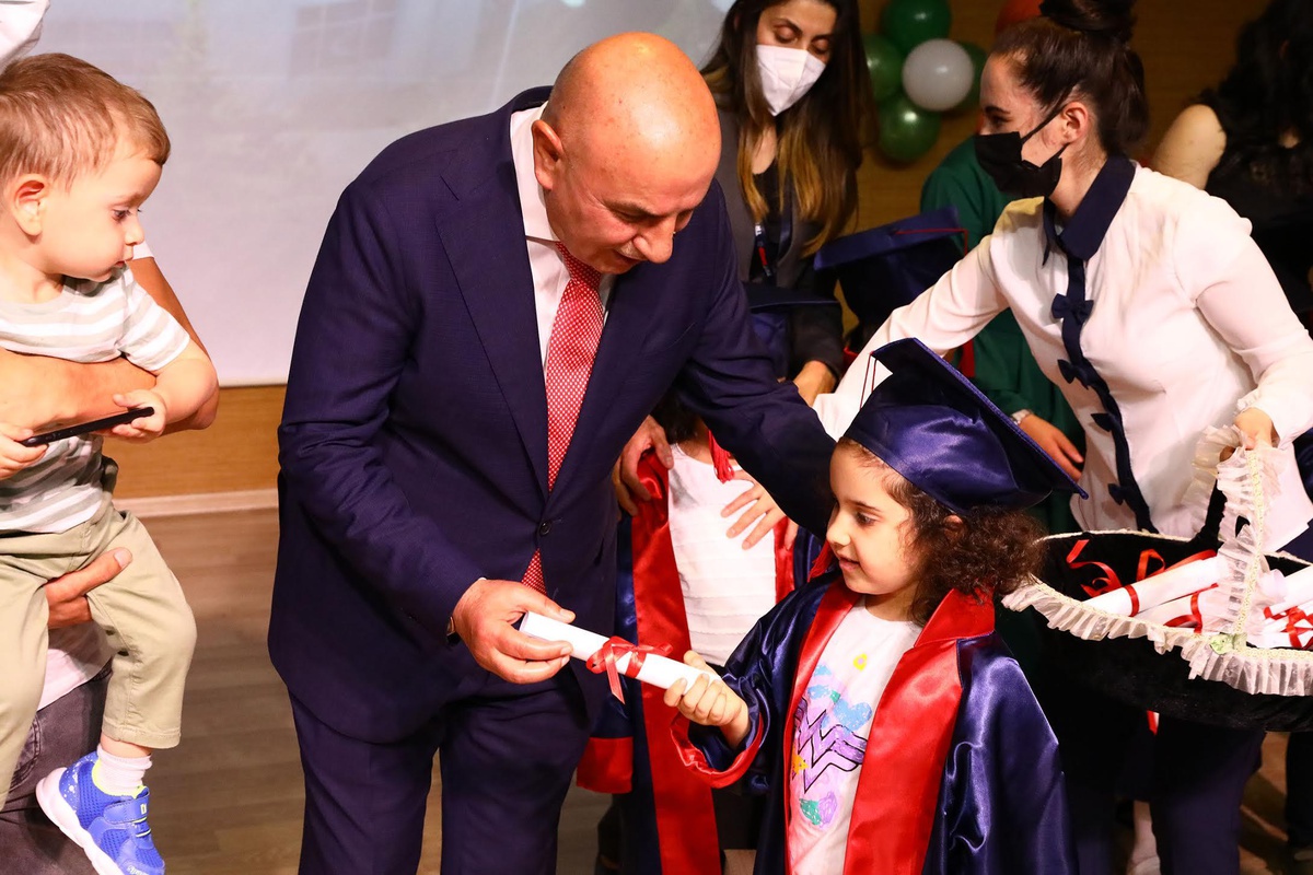 Keçiören\'de, Gül Kreş Adası ilk mezunlarını verdi