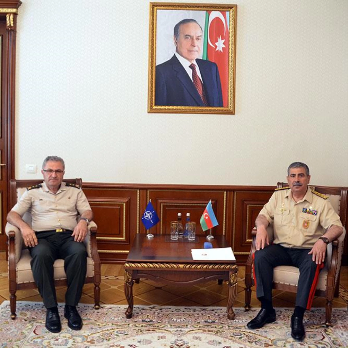 NATO Kara Komutanlığı Kurmay Başkanı Tokel, Azerbaycan Savunma Bakanı Orgeneral Hasanov\'la görüştü