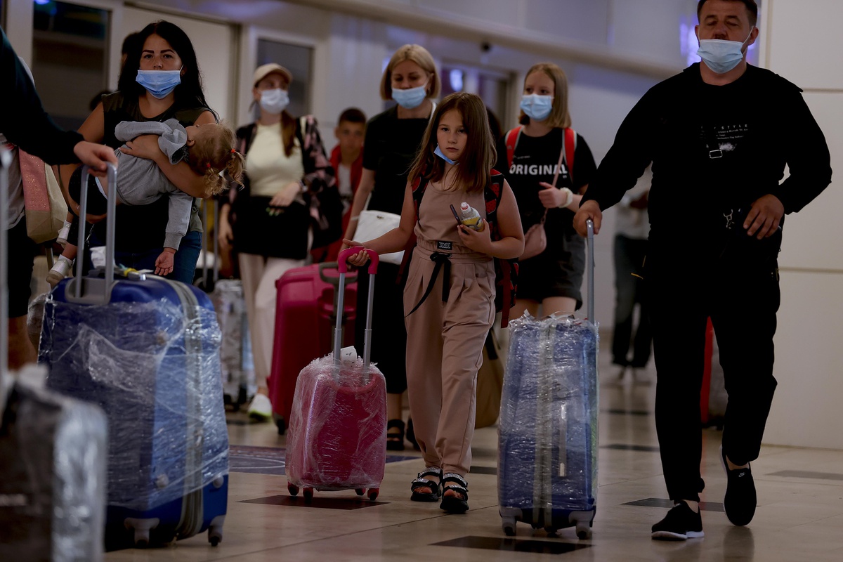 Rus turistlerin Antalya hasreti sona erdi