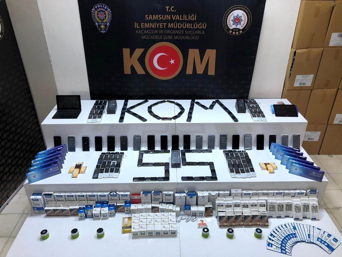 Samsun merkezli 6 ilde cep telefonu kaçakçılığı operasyonu: 18 gözaltı