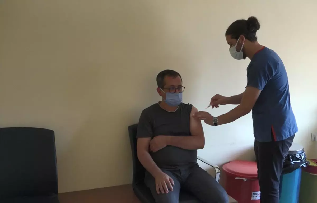 Şanlıurfa Valisi Abdullah Erin\'den Kovid-19\'a karşı aşı çağrısı