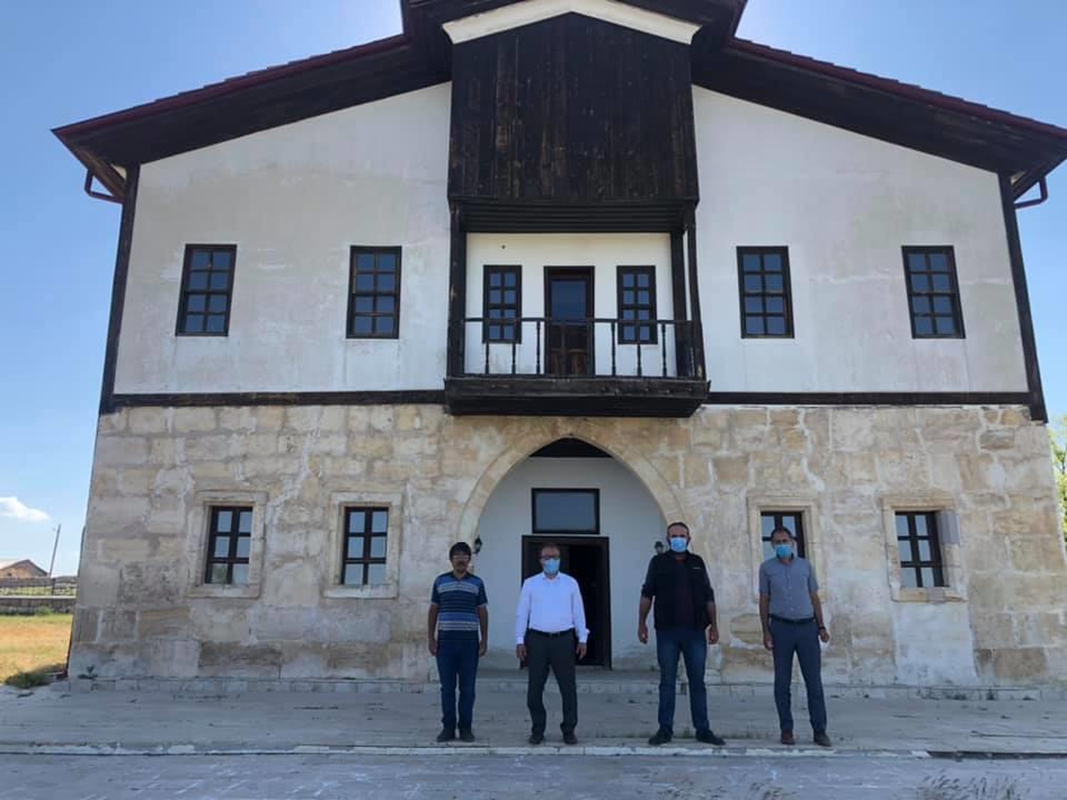 Ulaş Kaymakamı Nayman, Mihrali Bey Konağı\'nda incelemelerde bulundu