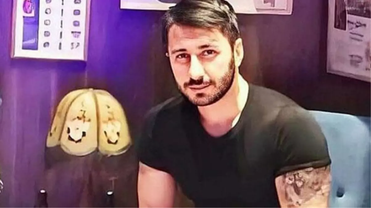 31 yaşındaki genç karikatüristin cansız bedeni, otel odasında başına poşet geçirilmiş halde bulundu