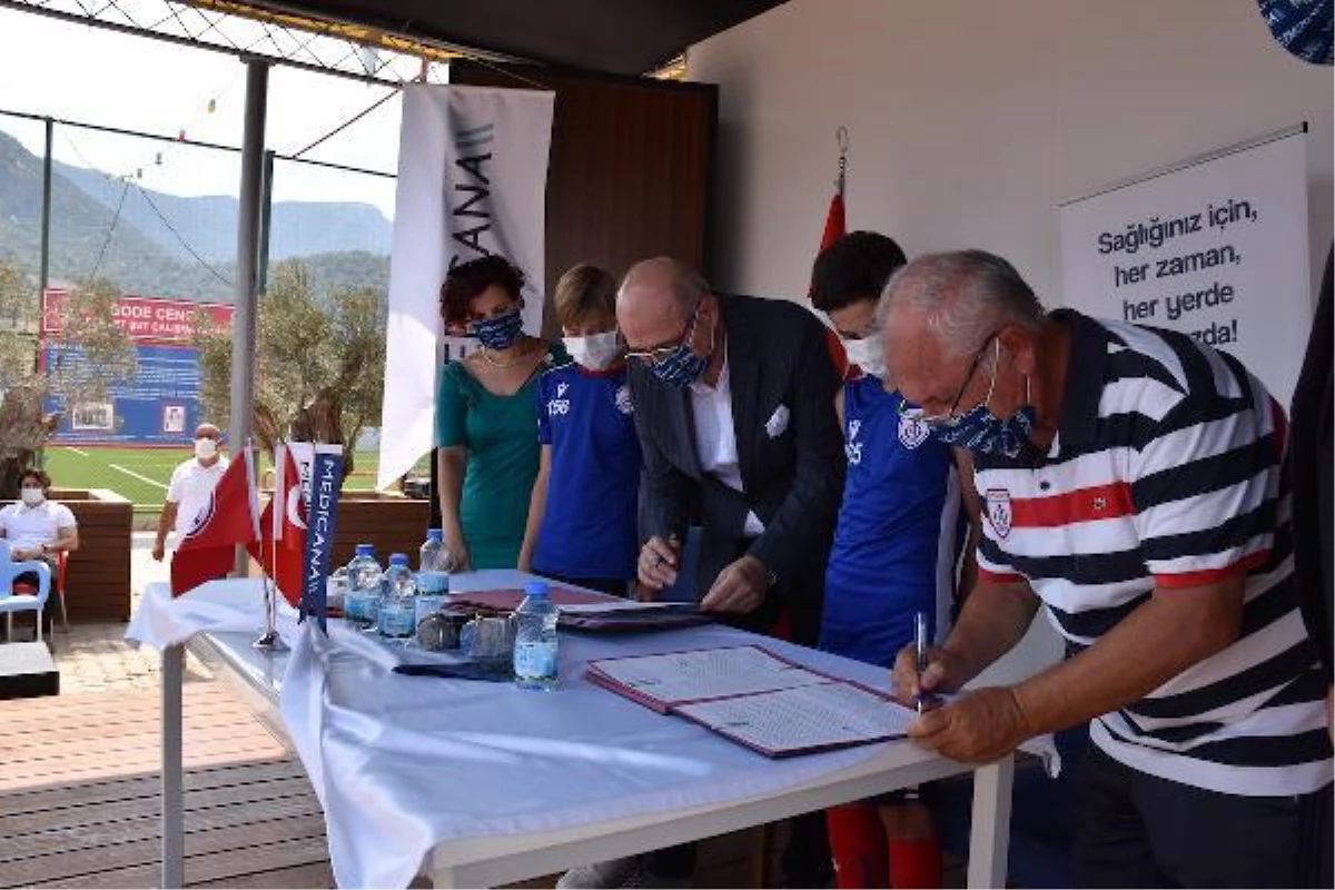 Altınordu Futbol Kulübü ve Medicana arasında sağlık sponsorluğu imzalandı