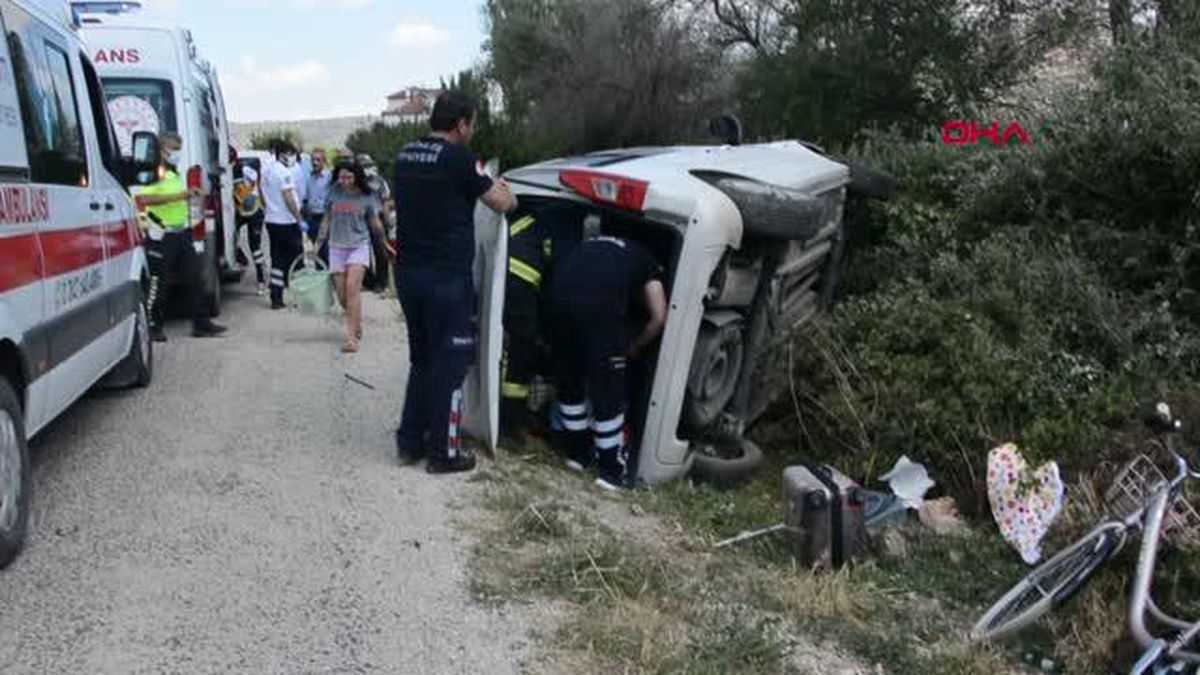 Son dakika haberi... ANTALYA KORKUTELİ\'DE KAZA: 3 YARALI