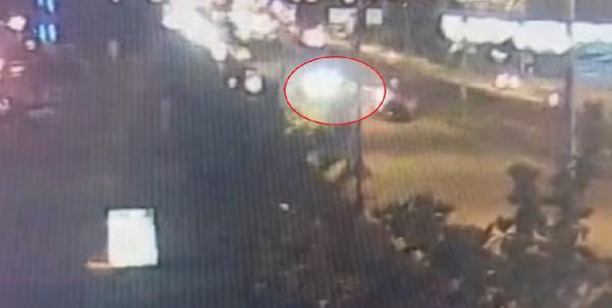 Aşırı süratli otomobilin alkollü sürücüsü polis noktasına daldı: 2\'si polis 4 yaralı (2)