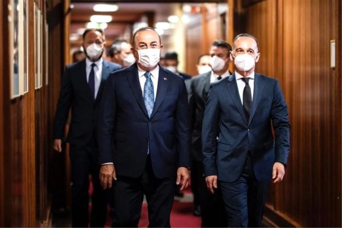 Bakan Çavuşoğlu, Libya Başbakanı Dibeybe ile görüştüÇavuşoğlu, İkinci Berlin Konferansı\'na katılmak üzere Berlin\'de