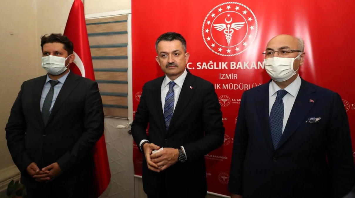 Tarım ve Orman Bakanı Pakdemirli, İzmir İl Sağlık Müdürlüğünü ziyaret etti