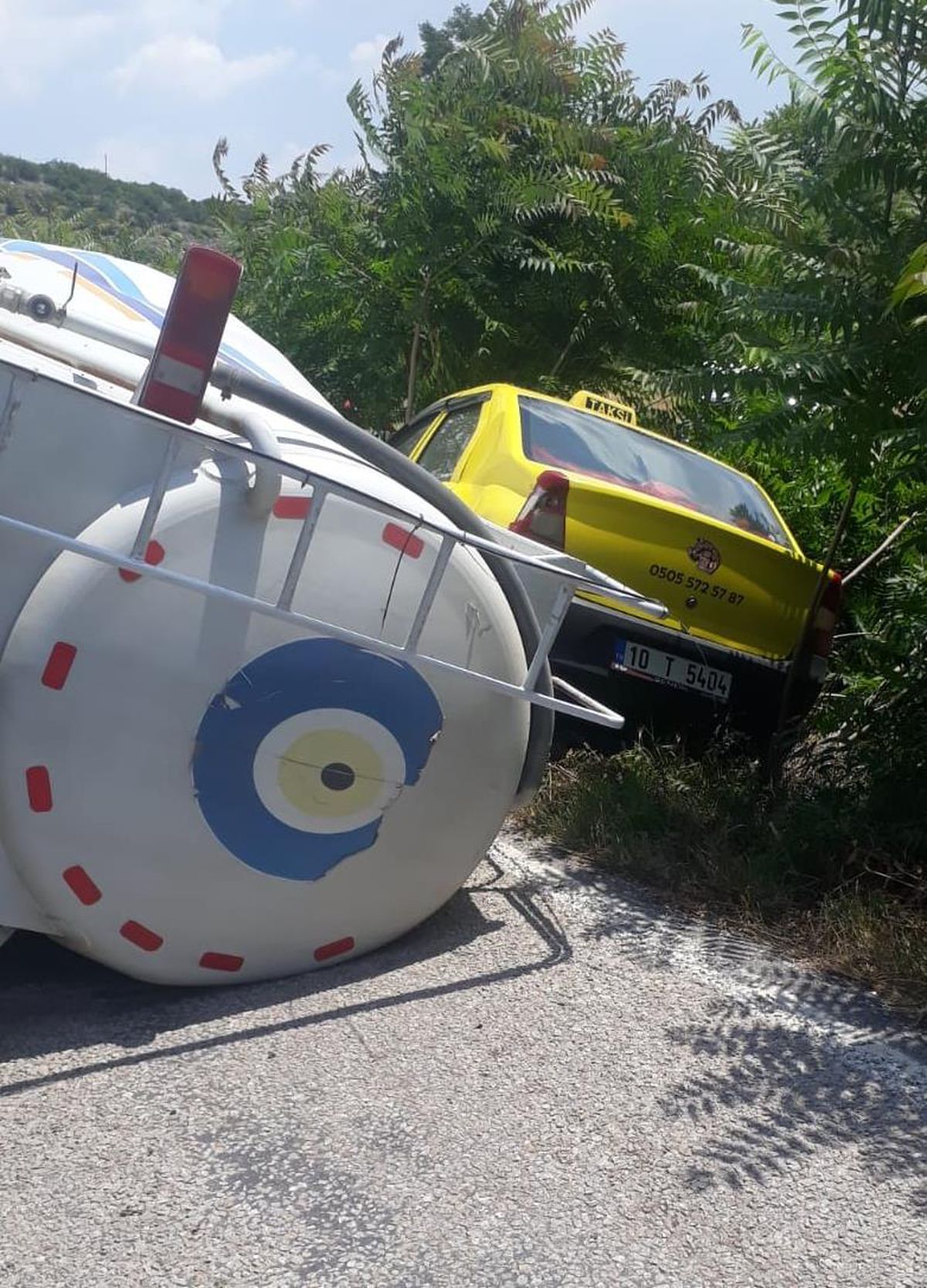 Son dakika haberi... Balıkesir\'deki trafik kazasında ölen iki belediye personeli için tören düzenlendi