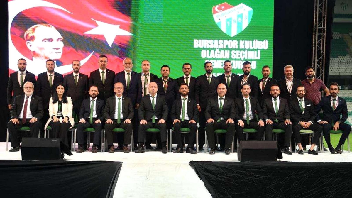 Bursaspor Kulübü Yönetimi: "Bursaspor, Teksas\'tan büyüktür"
