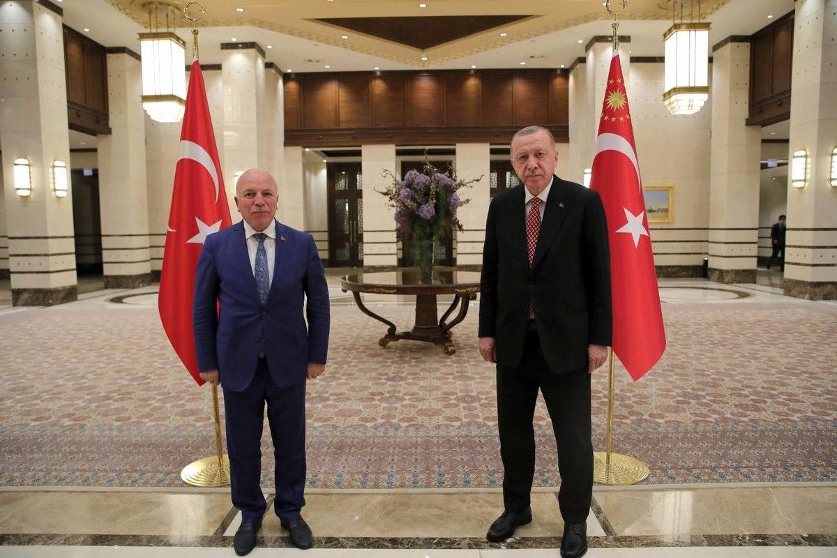 Cumhurbaşkanı Erdoğan\'dan dadaşlara selam