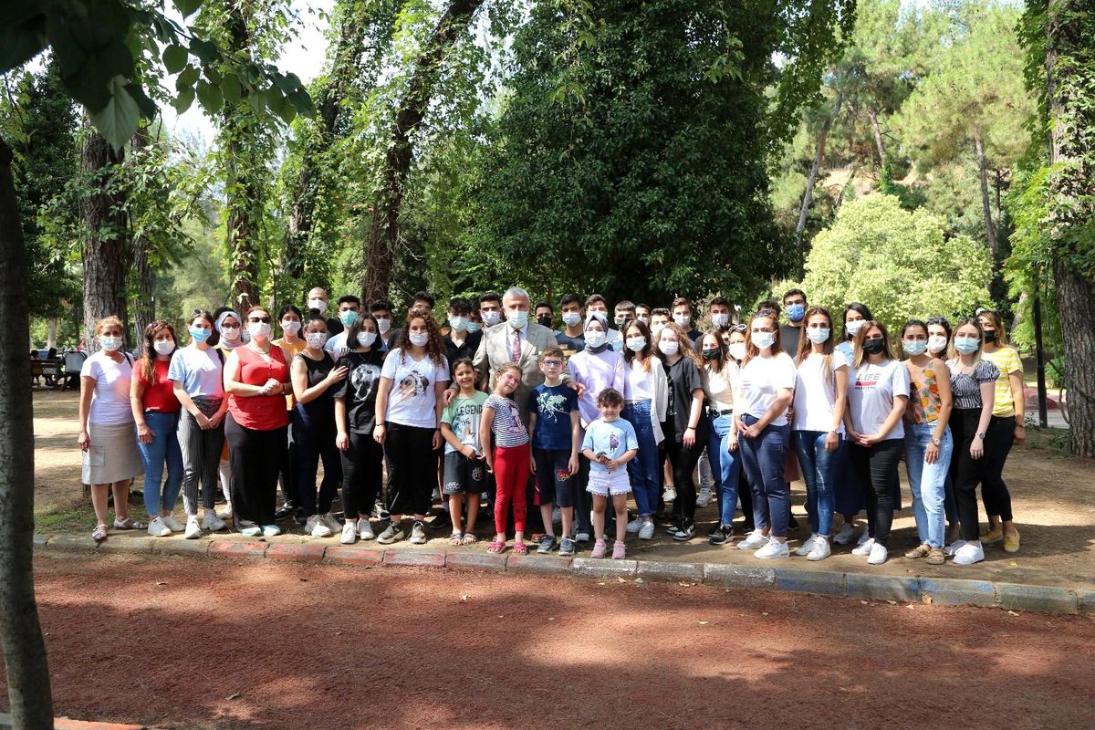 Efeler Belediye Başkanı Atay\'dan YKS öğrencilerine moral pikniği