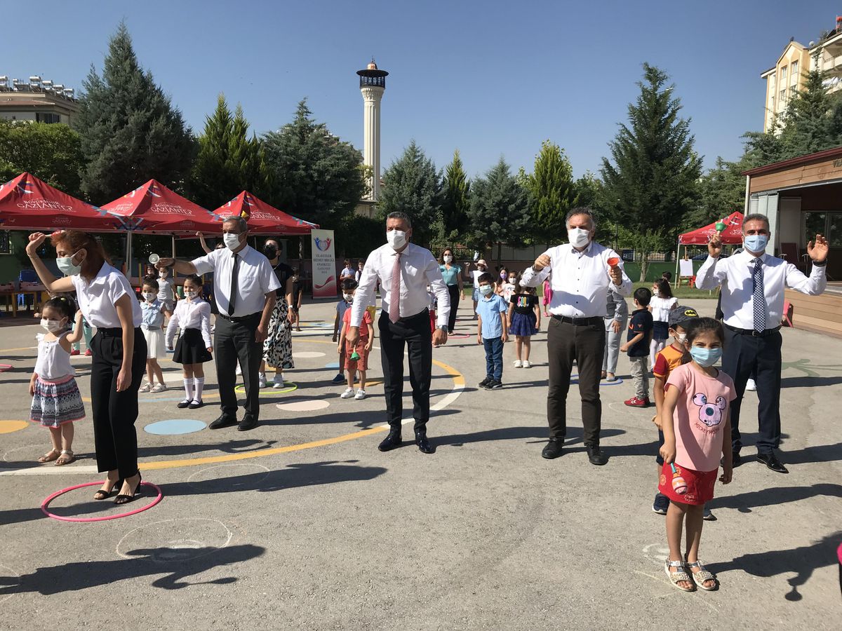 Gaziantep\'te öğrenciler telafi eğitimine hazırlanıyor