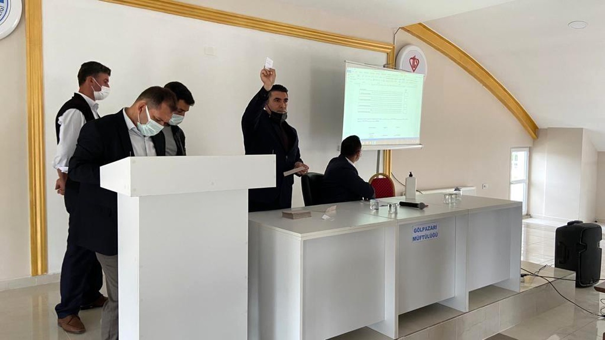 Gölpazarı\'nda Köylere Hizmet Götürme Birliği encümen üyesi seçimi yapıldı