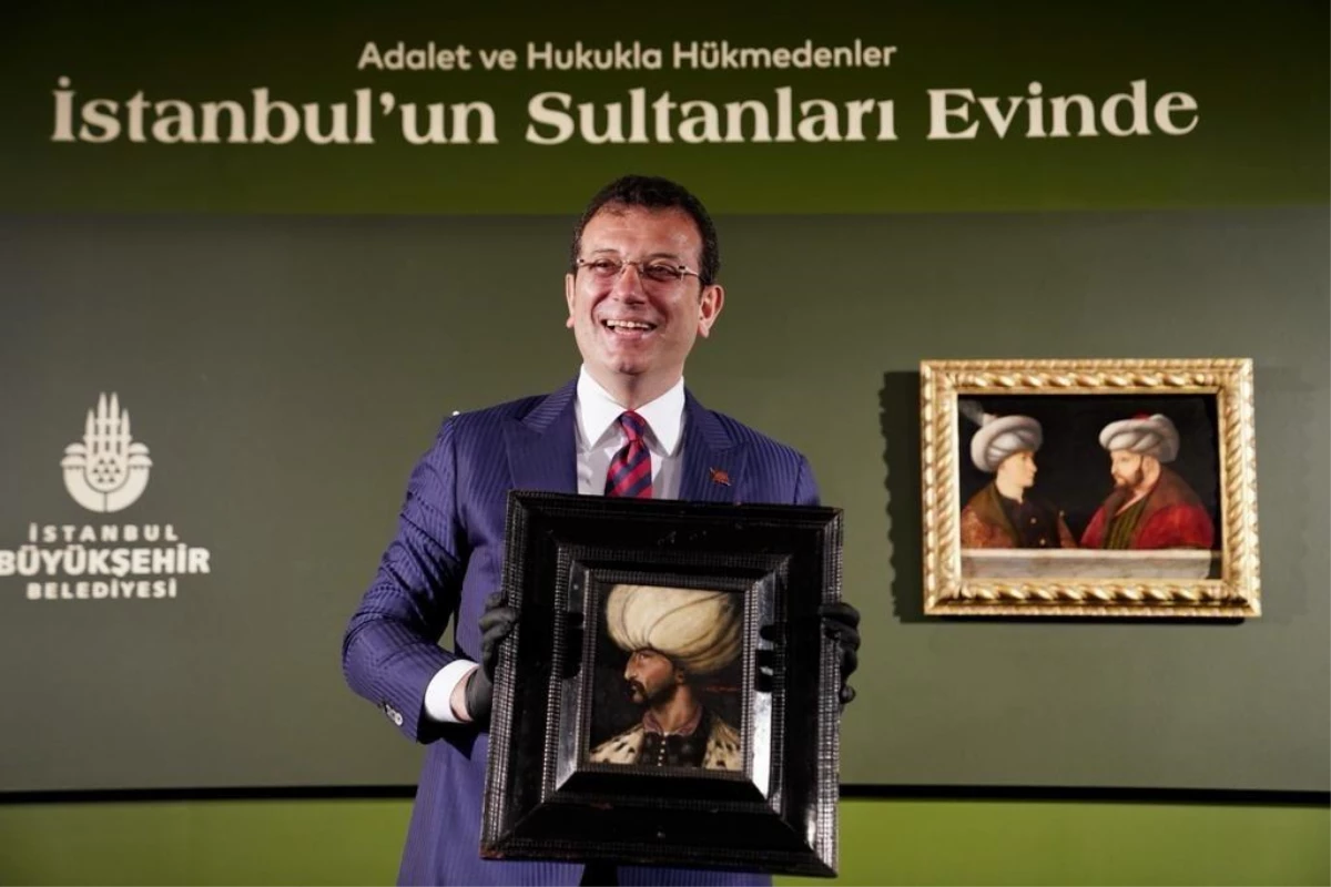 Kanuni Sultan Süleyman tablosu, Fatih Sultan Mehmet\'in portresinin yanında yerini aldı
