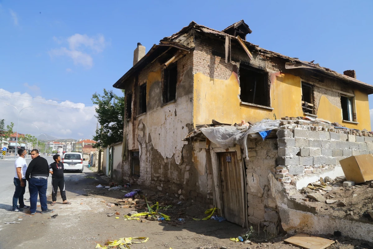 Konya\'daki yangında hayatını kaybeden 3 kardeşten geriye hüzünlü hikayeleri kaldı