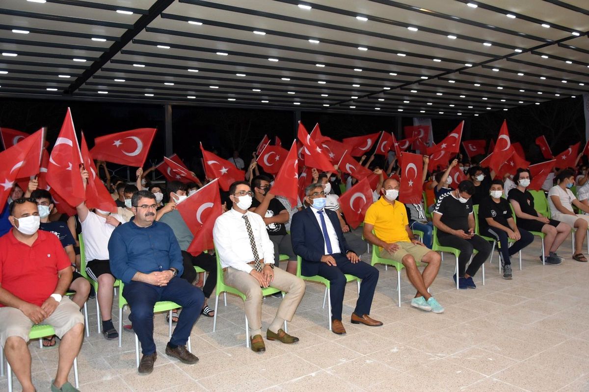 Mavi Deniz Gençlik Kampları Mersin\'de başladı