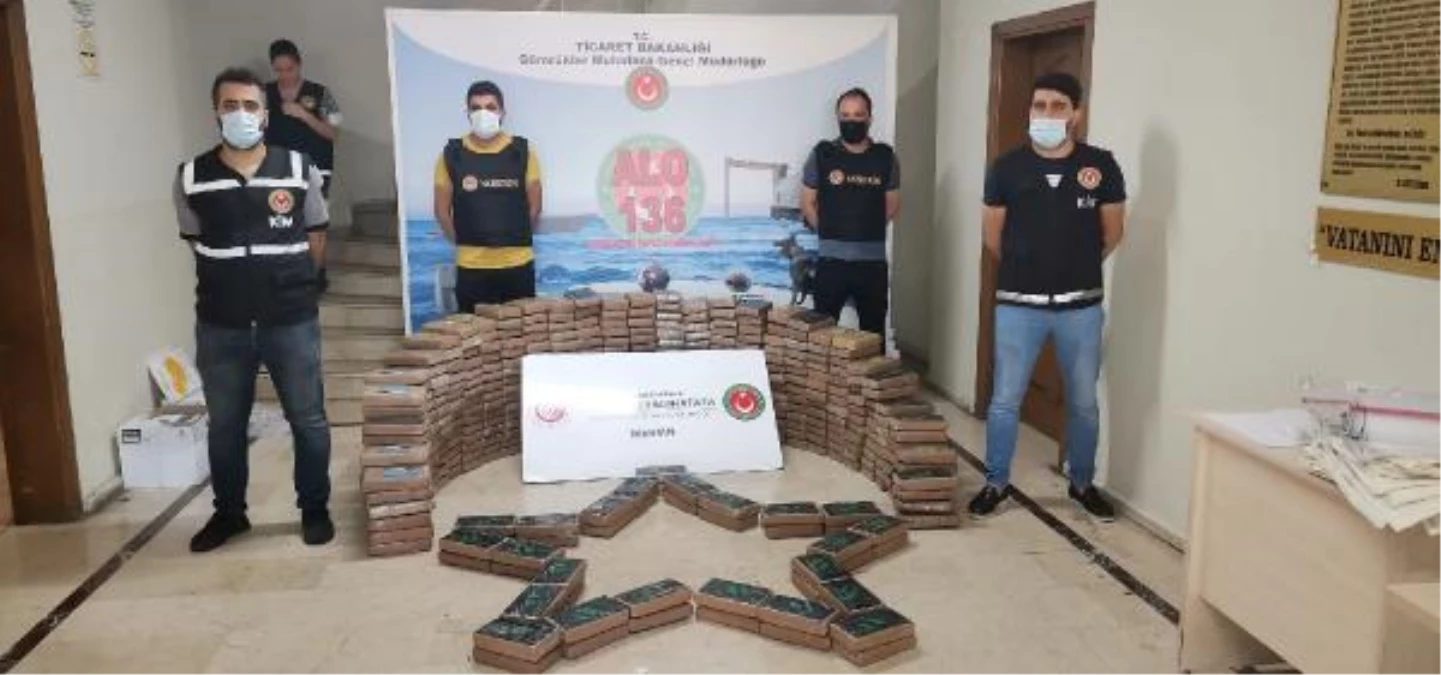Mersin Limanı\'nda muz yüklü konteynerde 463 kilo kokain ele geçirildi